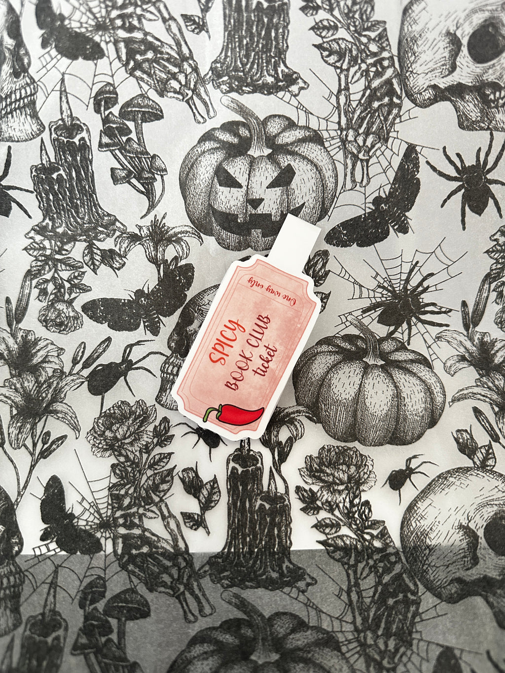 Magnetická záložka - Spicy Book Club Ticket