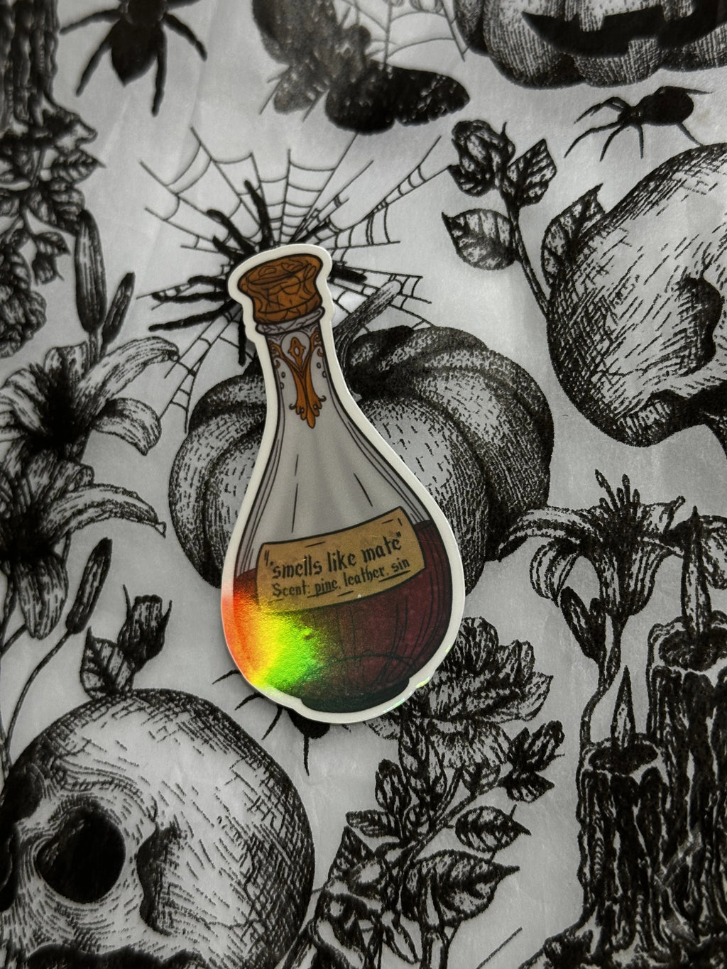 Duhová samolepka Mate scent - Till Death Studio