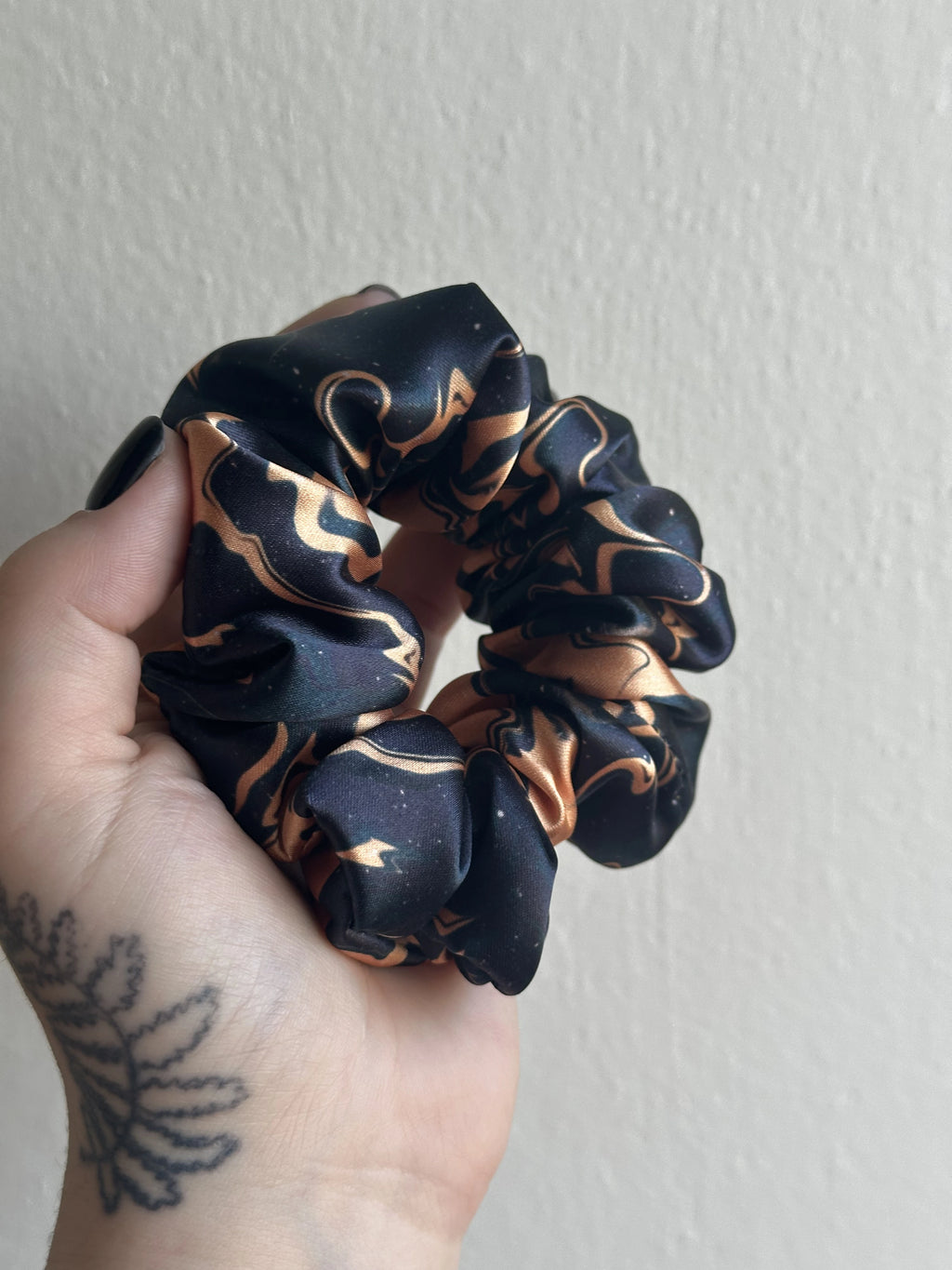 Scrunchie - Čtvrté křídlo